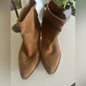 Dolce Vita suede booties